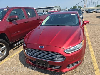 2013 Ford Fusion SE - miniatura 2