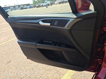 2013 Ford Fusion SE - miniatura 9