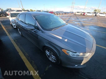 2013 Ford Fusion SE – miniatura 3