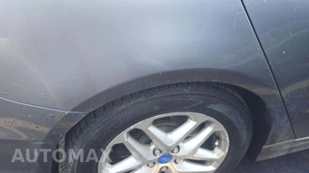 2013 Ford Fusion SE – miniatura 32