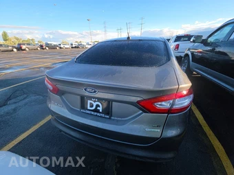 2013 Ford Fusion SE – miniatura 5