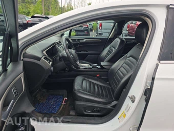 2013 Ford Fusion SE – miniatura 3