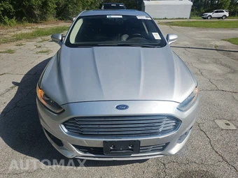 2013 Ford Fusion SE – miniatura 2