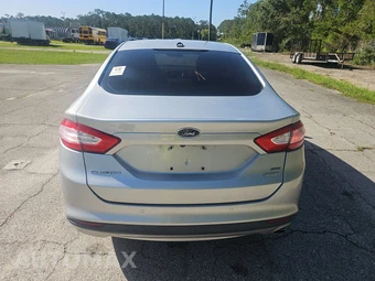 2013 Ford Fusion SE – miniatura 5