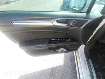2013 Ford Fusion Titanium - miniatura 9