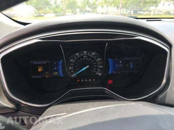 2013 Ford Fusion Titanium – miniatura 9