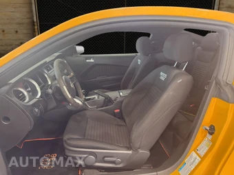 2013 Ford Mustang Boss 302 Coupe - miniatura 4