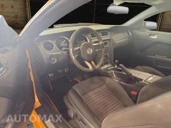 2013 Ford Mustang Boss 302 Coupe - miniatura 6