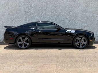 2013 Ford Mustang GT Coupe - miniatura 9