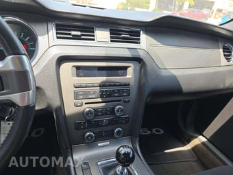 2013 Ford Mustang GT Coupe - miniatura 10