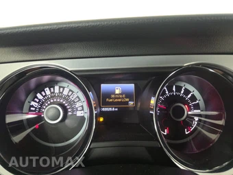 2013 Ford Mustang GT Premium Coupe - miniatura 12