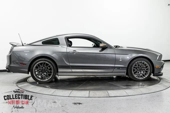 2013 Ford Mustang Shelby GT500 Coupe - miniatura 23