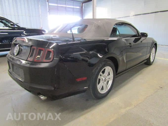 2013 Ford Mustang V6 Convertible – miniatura 6