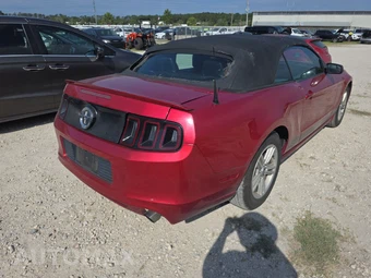 2013 Ford Mustang V6 Convertible – miniatura 4
