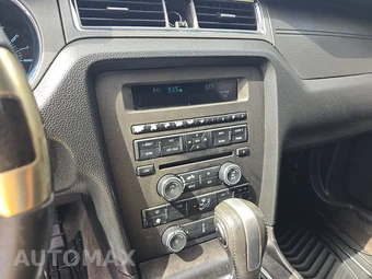2013 Ford Mustang V6 Convertible – miniatura 11