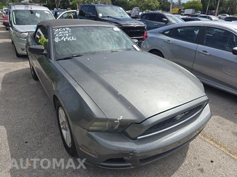 2013 Ford Mustang V6 Convertible – miniatura 3