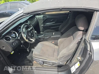 2013 Ford Mustang V6 Convertible – miniatura 7