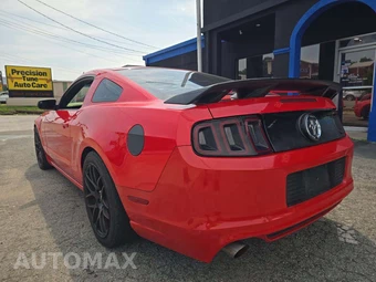 2013 Ford Mustang V6 Coupe – miniatura 2
