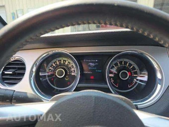 2013 Ford Mustang V6 Premium Coupe – miniatura 10