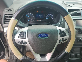 2013 Ford Police Interceptor Utility - miniatura 10