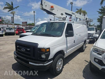 2013 Ford Super Duty E-350 Commercial Cargo Van 138.0" WB