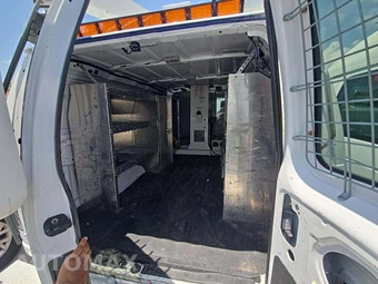 2013 Ford Super Duty E-350 Commercial Cargo Van 138.0" WB - miniatura 14