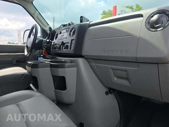 2013 Ford Super Duty E-350 Commercial Cargo Van 138.0" WB - miniatura 16