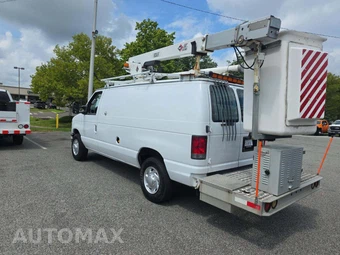 2013 Ford Super Duty E-350 Commercial Cargo Van 138.0" WB - miniatura 2