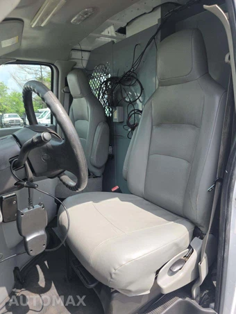 2013 Ford Super Duty E-350 Commercial Cargo Van 138.0" WB - miniatura 6