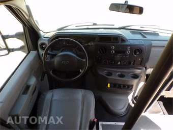 2013 Ford Super Duty E-350 Commercial Cargo Van 138.0" WB - miniatura 16