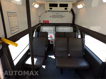 2013 Ford Super Duty E-350 Commercial Cargo Van 138.0" WB - miniatura 17