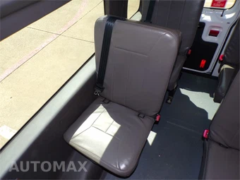 2013 Ford Super Duty E-350 Commercial Cargo Van 138.0" WB - miniatura 25