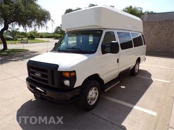 2013 Ford Super Duty E-350 Commercial Cargo Van 138.0" WB - miniatura 4