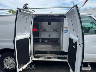2013 Ford Super Duty E-350 Commercial Cargo Van 138.0" WB - miniatura 10