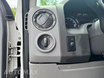 2013 Ford Super Duty E-350 Commercial Cargo Van 138.0" WB - miniatura 15