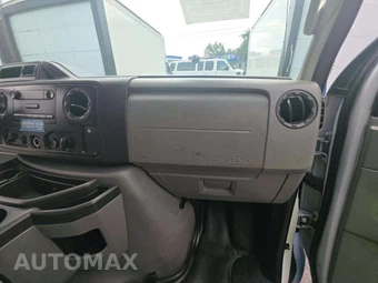 2013 Ford Super Duty E-350 Cutaway – miniatura 16