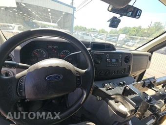 2013 Ford Super Duty E-350 Cutaway DRW - miniatura 11