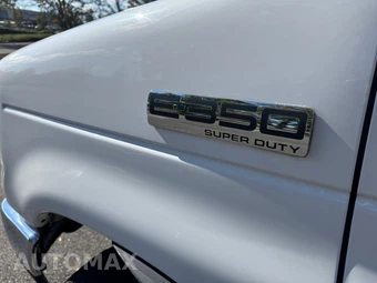 2013 Ford Super Duty E-350 Cutaway DRW - miniatura 16