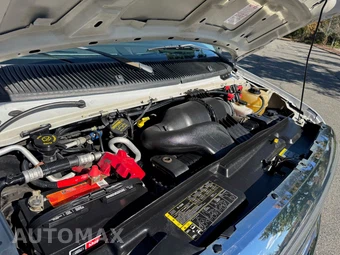 2013 Ford Super Duty E-350 Cutaway DRW - miniatura 17
