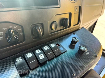 2013 Ford Super Duty E-350 Cutaway DRW - miniatura 33