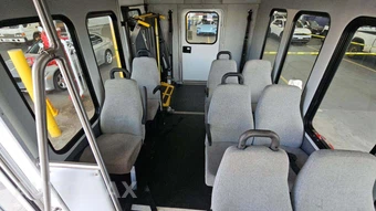 2013 Ford Super Duty E-350 Cutaway DRW - miniatura 22