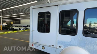 2013 Ford Super Duty E-350 Cutaway DRW - miniatura 39