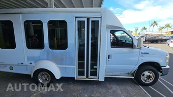 2013 Ford Super Duty E-350 Cutaway DRW - miniatura 40