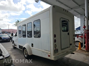 2013 Ford Super Duty E-350 Cutaway DRW - miniatura 6
