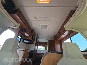 2013 Ford Super Duty E-350 Cutaway DRW - miniatura 11