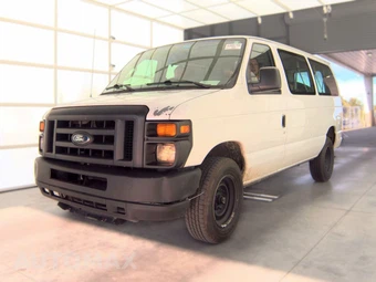 2013 Ford Super Duty E-350 Wagon XL 138.0" WB