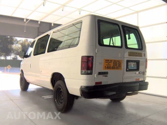 2013 Ford Super Duty E-350 Wagon XL 138.0" WB - miniatura 6