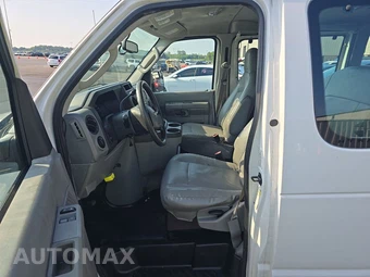 2013 Ford Super Duty E-350 Wagon XL 138.0" WB - miniatura 7