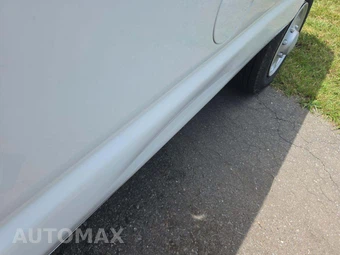2013 Ford Super Duty E-350 Wagon XLT 138.0" WB - miniatura 20