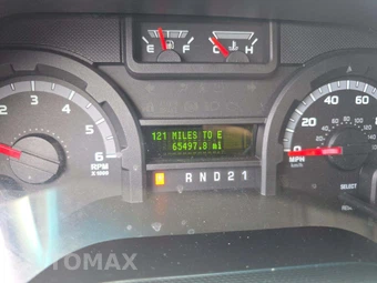 2013 Ford Super Duty E-350 Wagon XLT 138.0" WB - miniatura 8